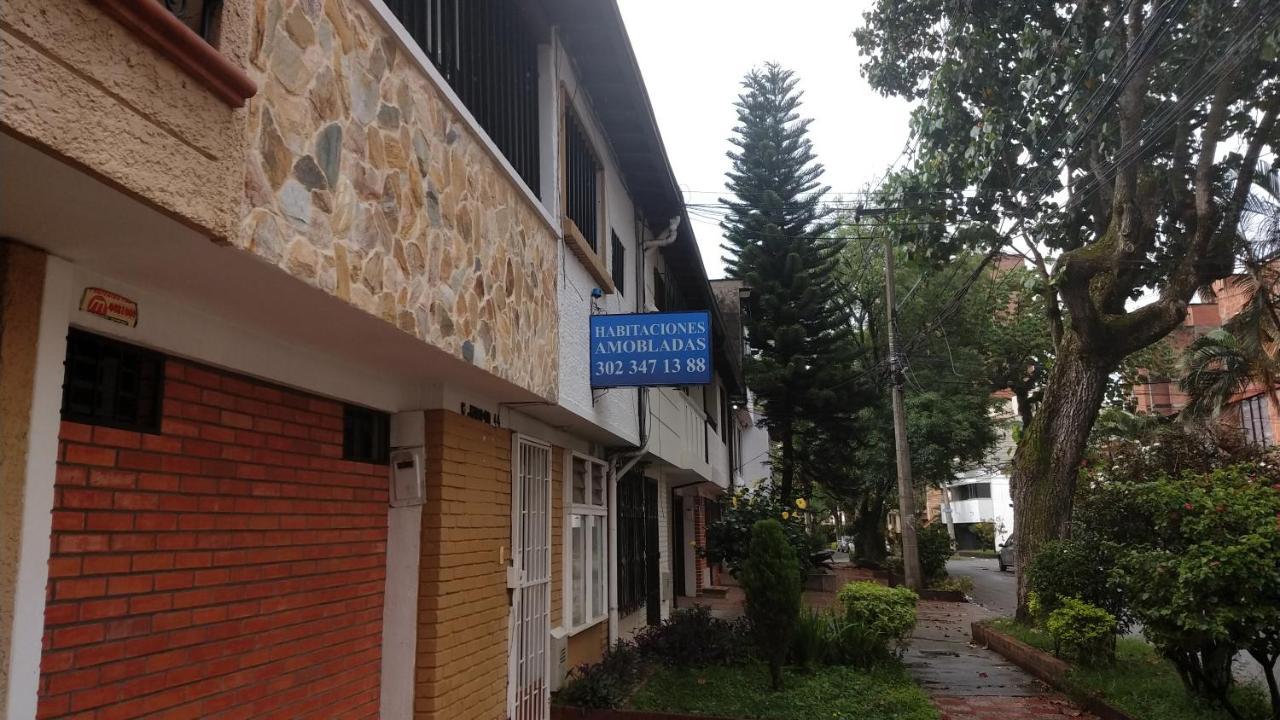Hea Hospedaje Cerca Al Estadio Y La 70 Medellin Exterior photo