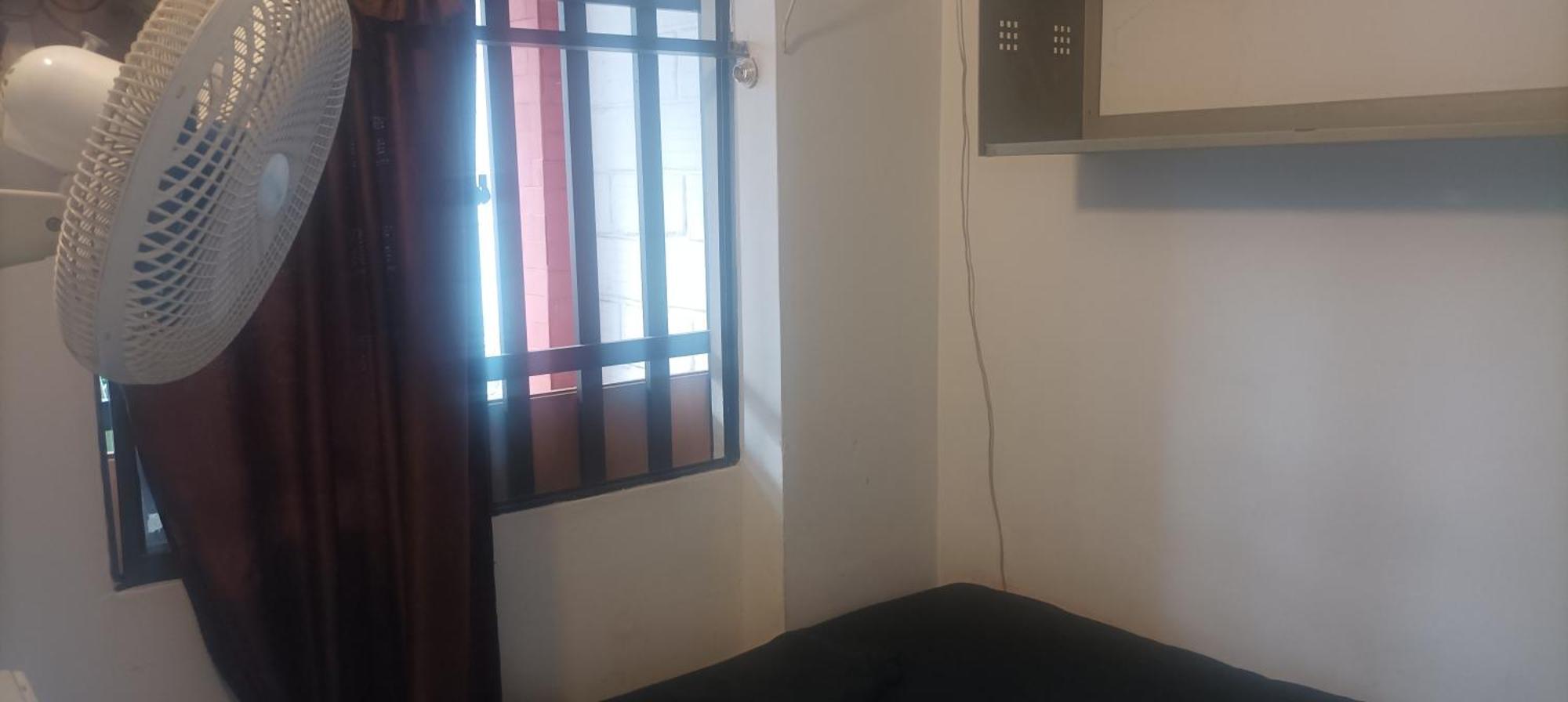 Hea Hospedaje Cerca Al Estadio Y La 70 Medellin Room photo