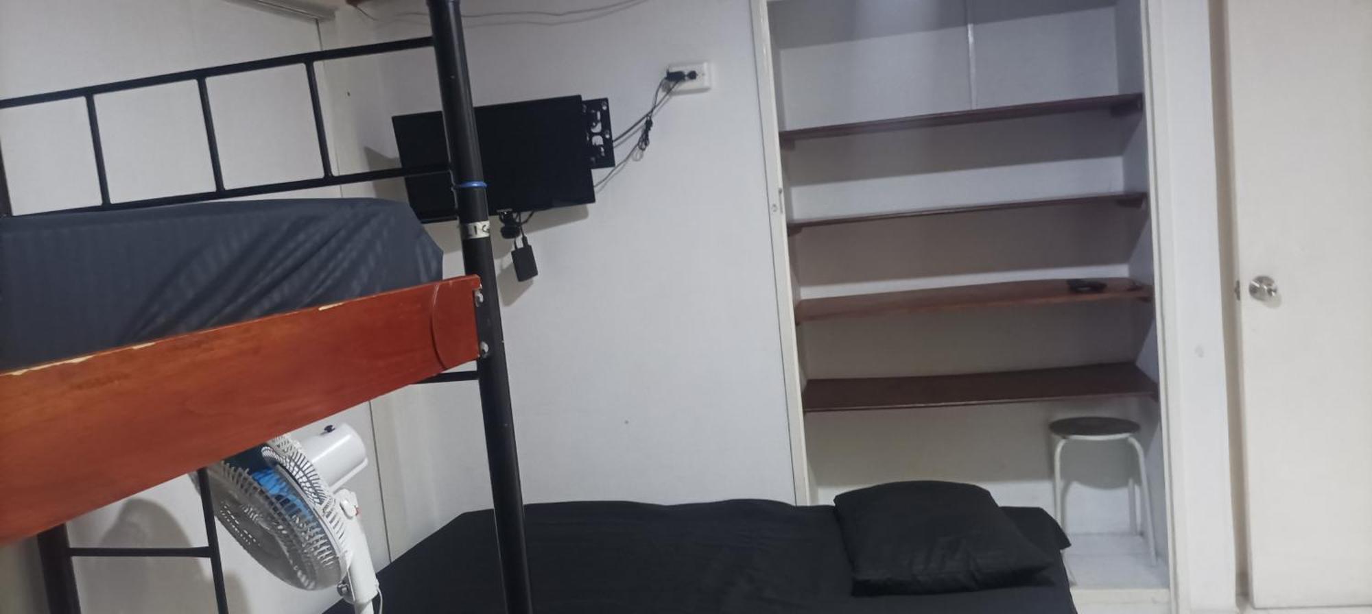Hea Hospedaje Cerca Al Estadio Y La 70 Medellin Room photo